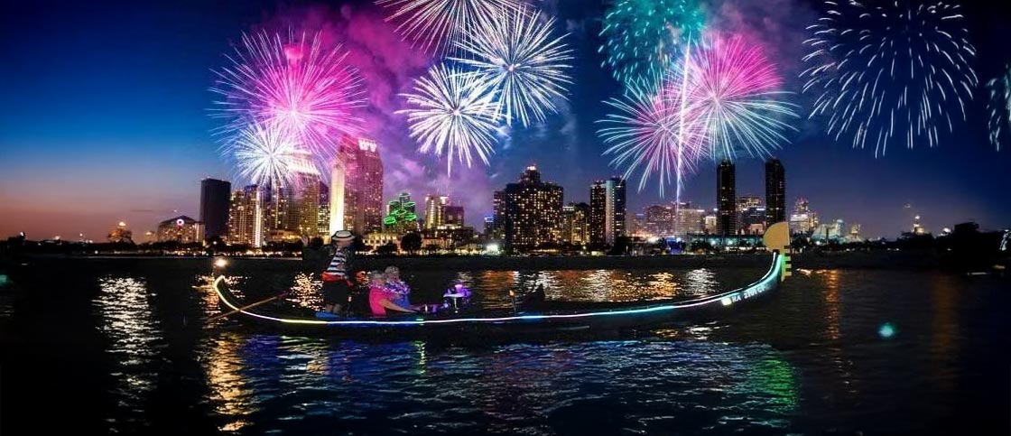 Venetian Gondola Fireworks Cruise