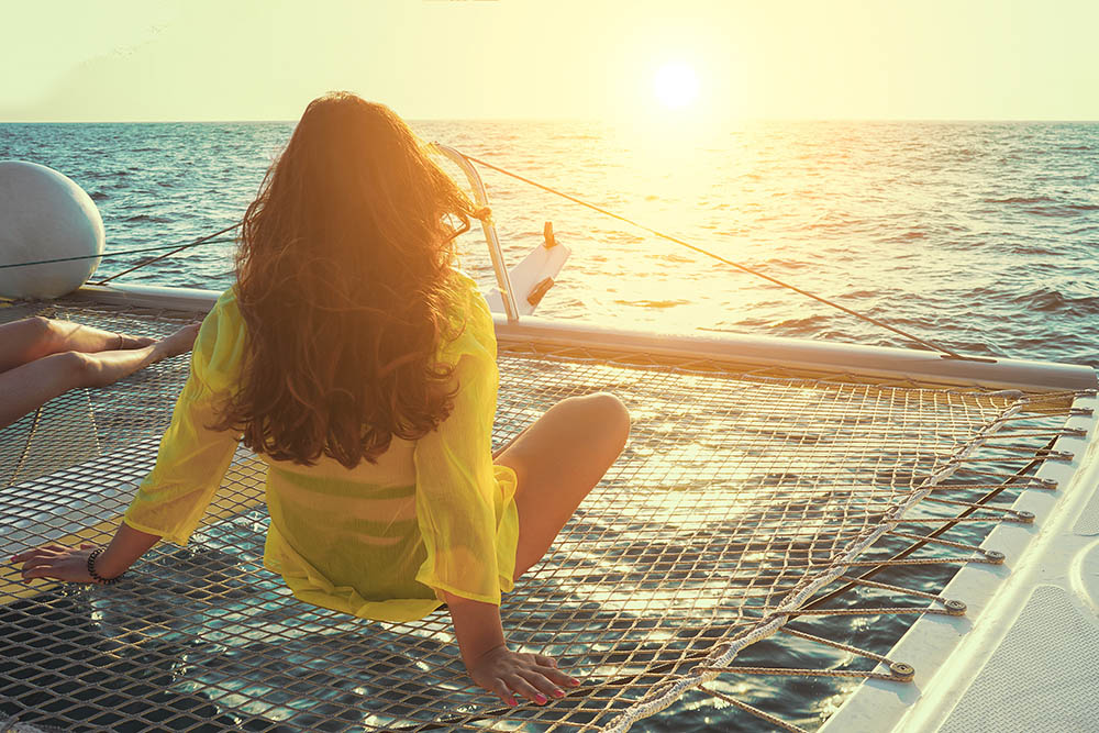 What to Wear on a Waikiki Sunset Cruise